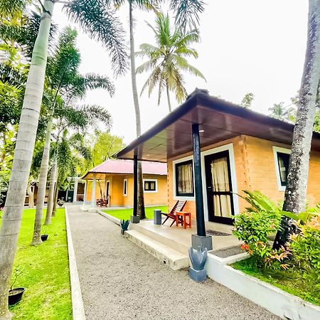 Katunayaka Airport Eco Cottage מראה חיצוני תמונה