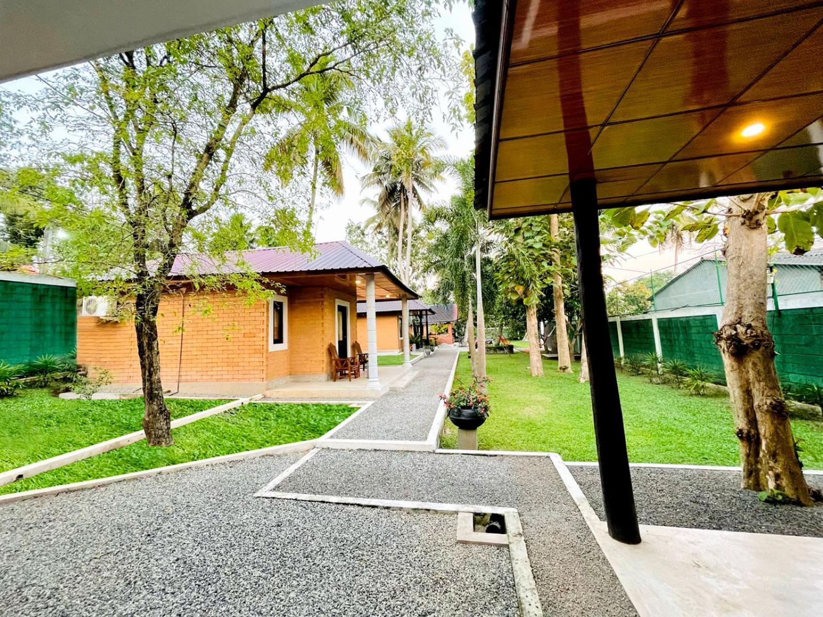 Katunayaka Airport Eco Cottage מראה חיצוני תמונה